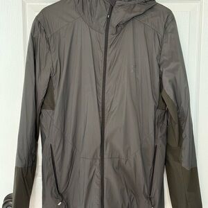 ON Insulator Jacket. Men’s medium